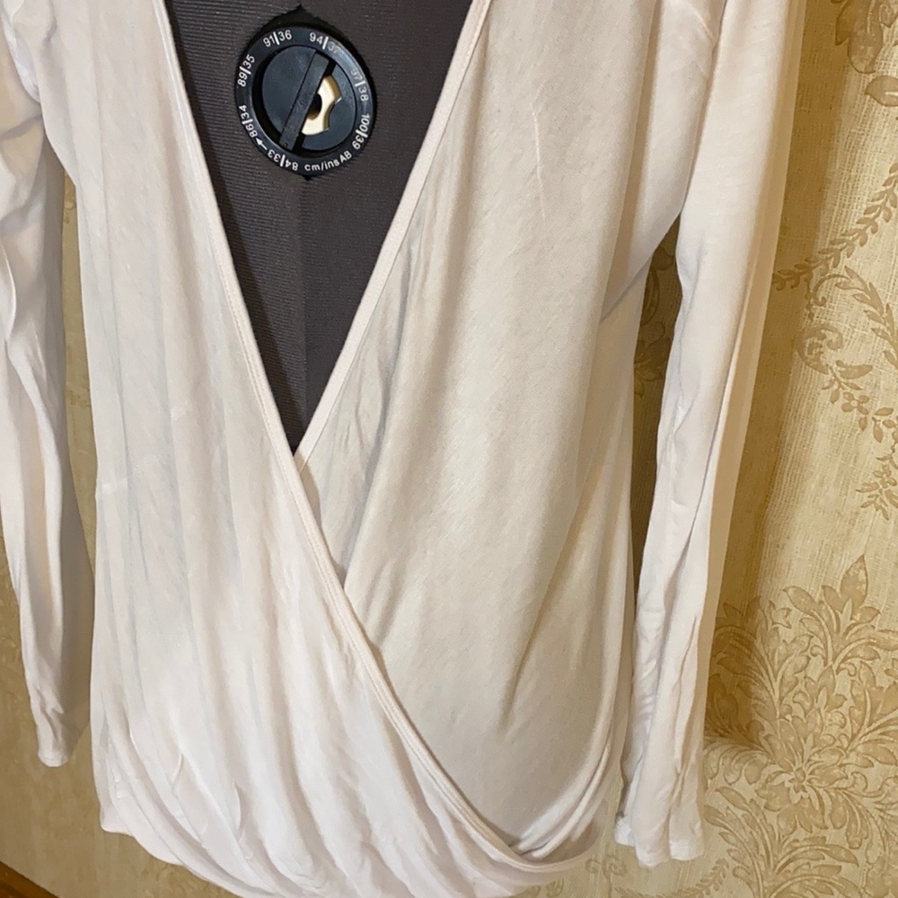 Zyia Active Namaste White Open Back Top S - Picture 3 of 8